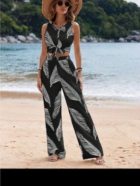 SHEIN Black Leaf-Print Wide-Leg outfit